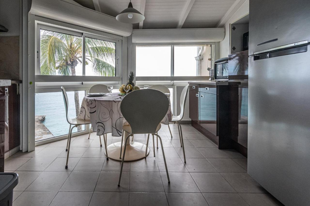 Studio En Duplex , Face A La Mer Le Gosier  Extérieur photo
